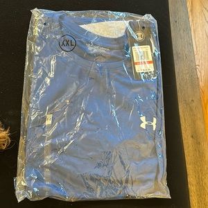 NWT Men’s Under Armour Shirt